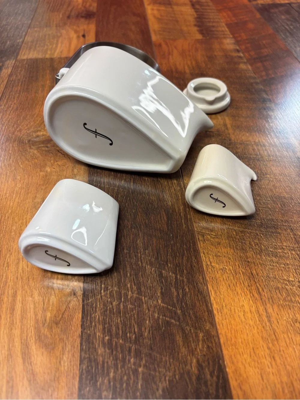 TEA FORTE White Porcelain Modern Teardrop 3 piece Tea Set Teapot, sugar/creamer
